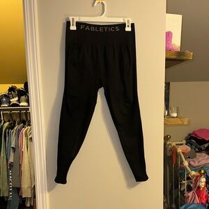 Large Fabletics Sync Seamless High-Waisted 7/8 Legging